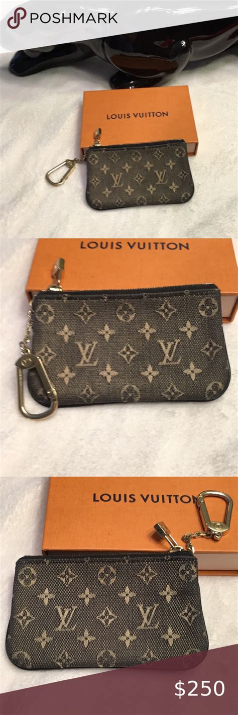 louis vuitton key cles made in spain